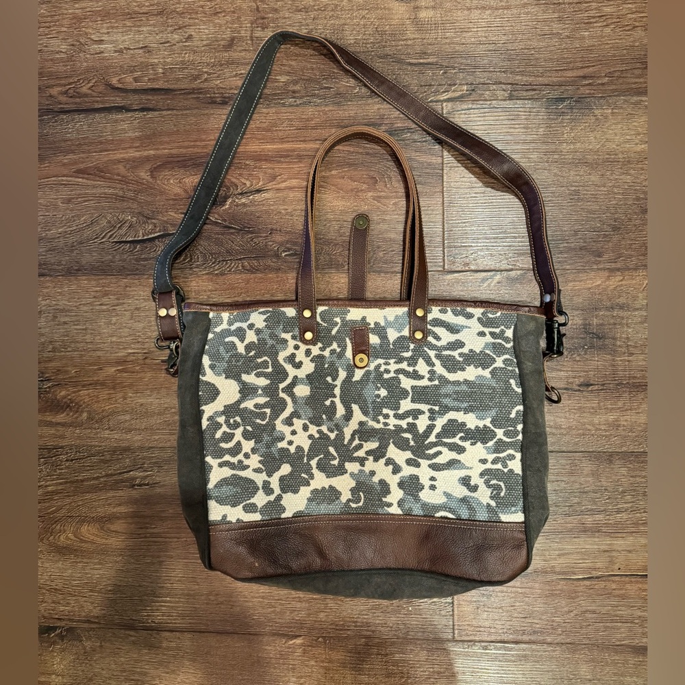 Myra Weekender Bag